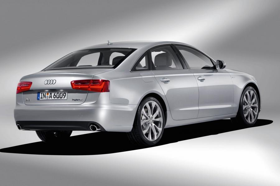  Audi A6 Hybrid Sedan (4G, C7) 2011 года  (фото 5 из 24)